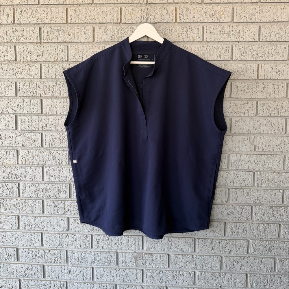 Figs Rafaela Oversized Scrub Top Navy Blue Size XL - Picture 3 of 7